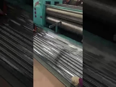 Lo strato galvanizzato del tetto ha ondulato il gi della lamiera di acciaio riveste di ferro lo strato del tetto