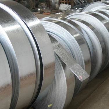 Rotolo d'acciaio PPGI DX51D Z250 della striscia dei nastri di acciaio laminati a freddo galvanizzato G3302 di JIS con voi d'acciaio
