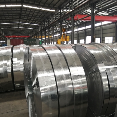 SGCC S220GD S250GD S280GD Strisce metalliche galvanizzate ASTM AISI Durabilità dello spangolo regolare
