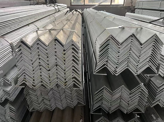 ISO9001 Bar angolare in acciaio inossidabile laminato a caldo 3m 4m 5m Lunghezza 304 347 321H Grado