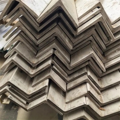 Bar angolare in acciaio inossidabile di grado ASTM 201 304 316L laminato a caldo 3m 5m 6m per l'industria