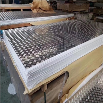 T6 Grado 1050 1100 5052 6061 7075 Piastra di alluminio Modello in rilievo per la decorazione edilizia