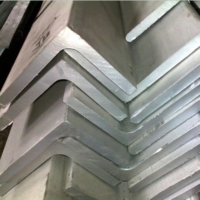 Acciaio ad angolo laminato a caldo a 90 ° con dimensioni standard 100x100x10MM Q235 Q345 acciaio al carbonio